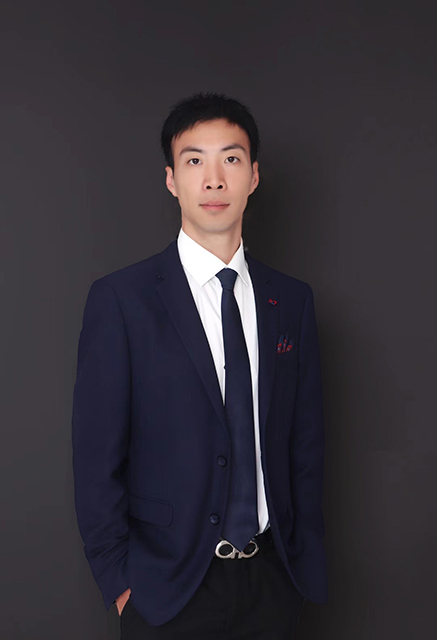 <strong>闫俊</strong>-权益合伙人