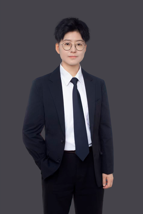 <strong>姚倩</strong>-专职律师